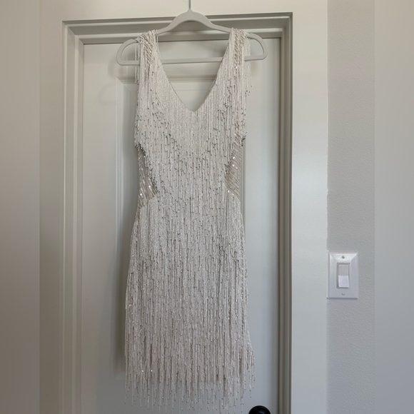 SADIE WHITE DRESS - Picture 9 of 12